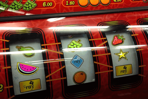 how to win at slots
